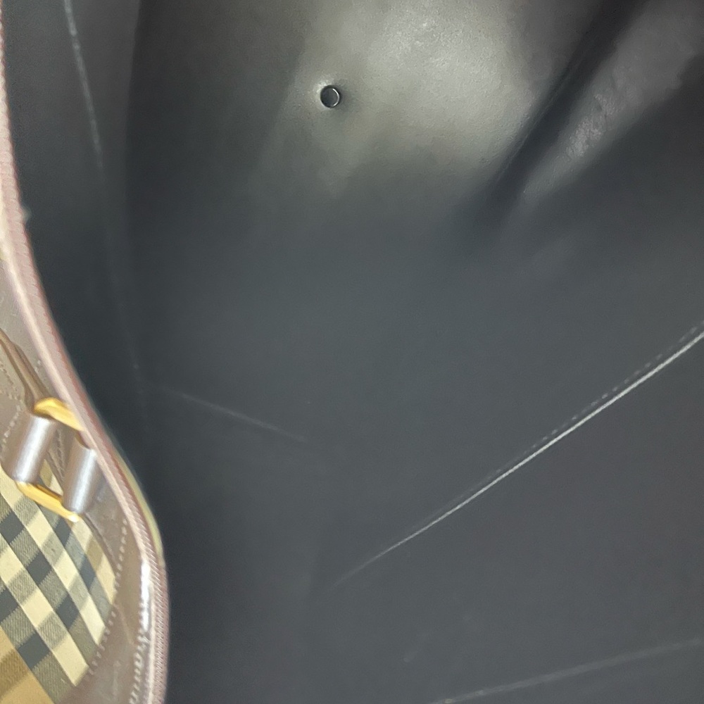 Burberry’s Boston travel bag - Picture 8 of 10